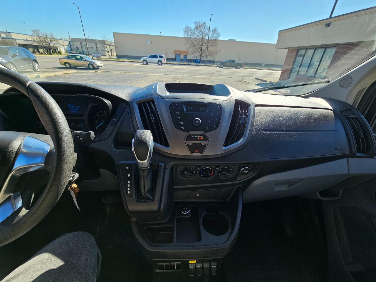 Ford Transit Van T-250 148" Med Rf 9000 GVWR Sliding RH Dr 2017