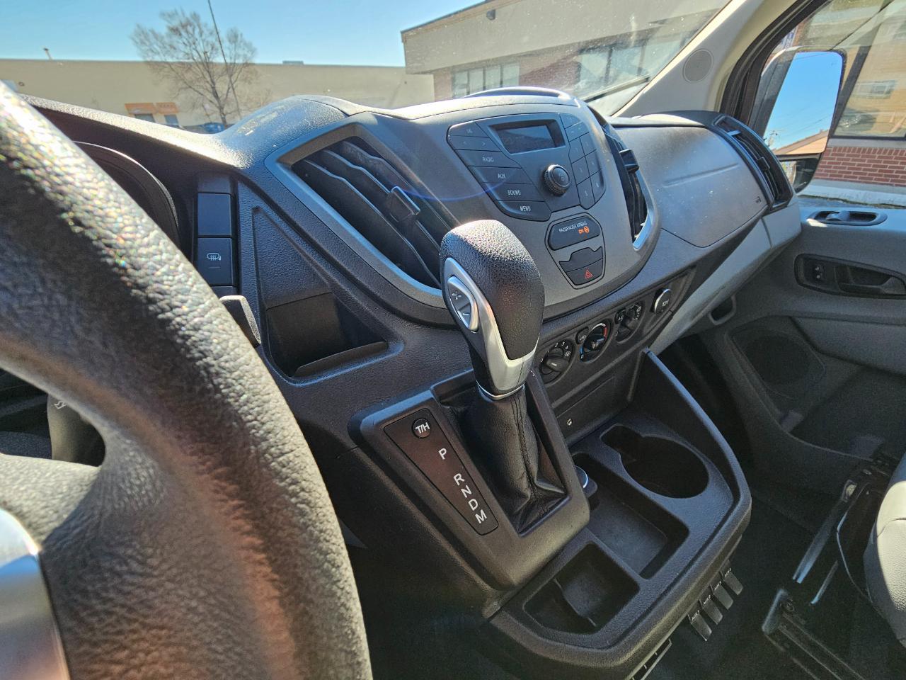 Ford Transit Van T-250 148" Med Rf 9000 GVWR Sliding RH Dr 2017