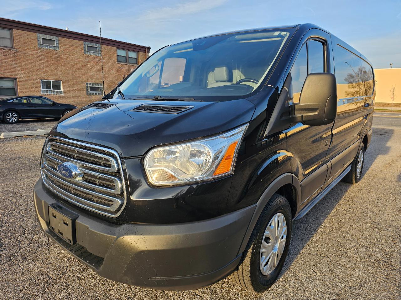 Ford Transit Van T-150 130" Low Rf 8600 GVWR Sliding RH Dr 2018