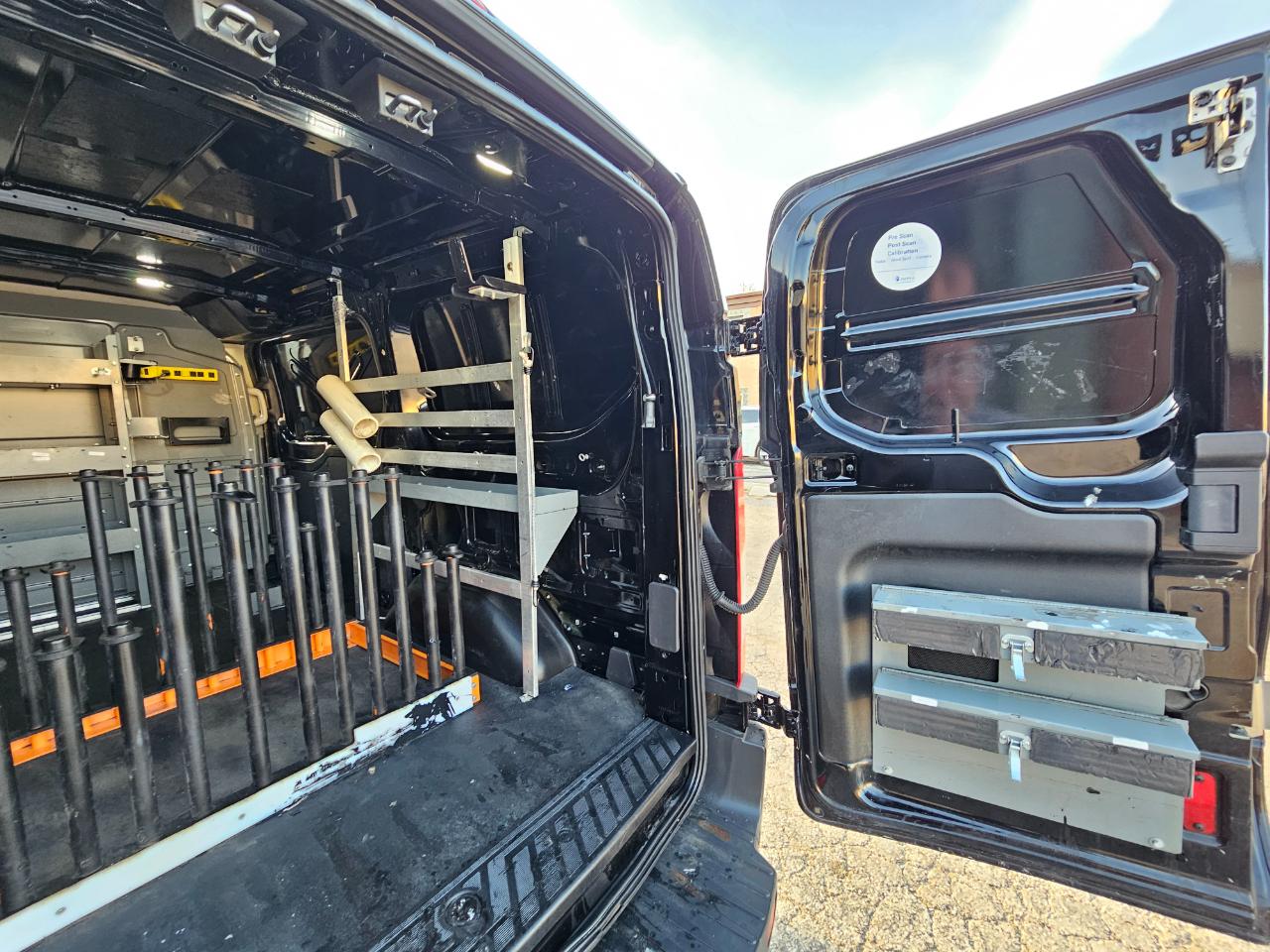 Ford Transit Van T-150 130" Low Rf 8600 GVWR Sliding RH Dr 2018