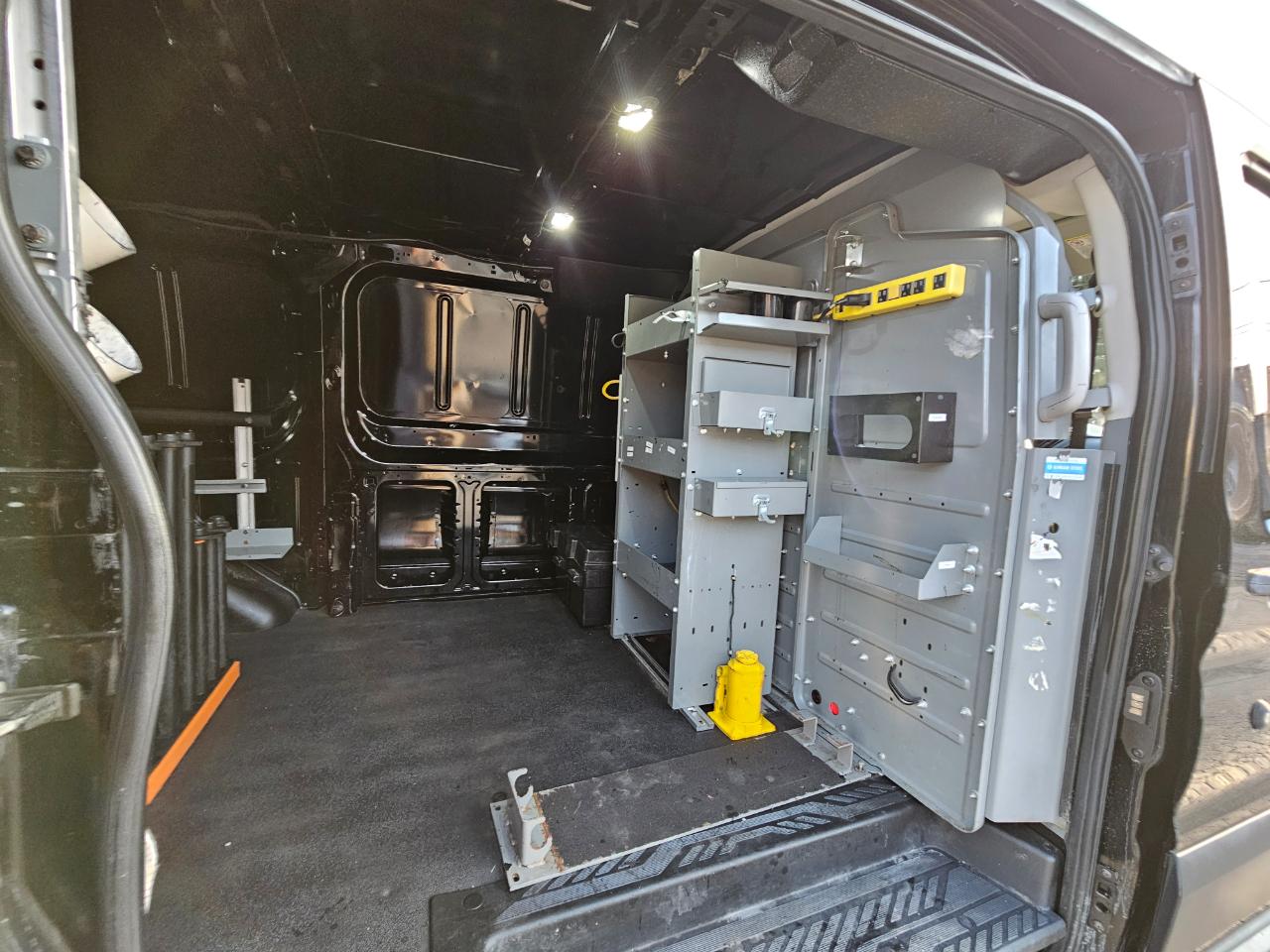 Ford Transit Van T-150 130" Low Rf 8600 GVWR Sliding RH Dr 2018