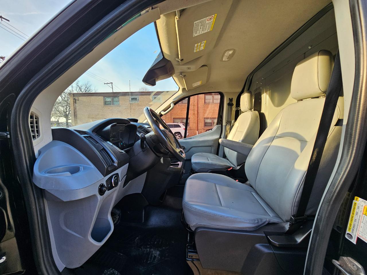 Ford Transit Van T-150 130" Low Rf 8600 GVWR Sliding RH Dr 2018