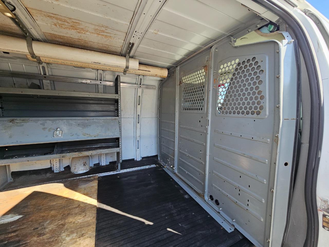 Chevrolet Express Cargo Van RWD 2500 155" 2017