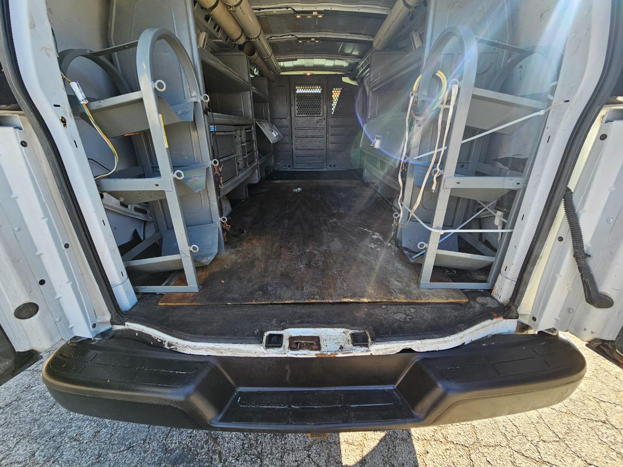 Chevrolet Express Cargo Van RWD 2500 155" 2017