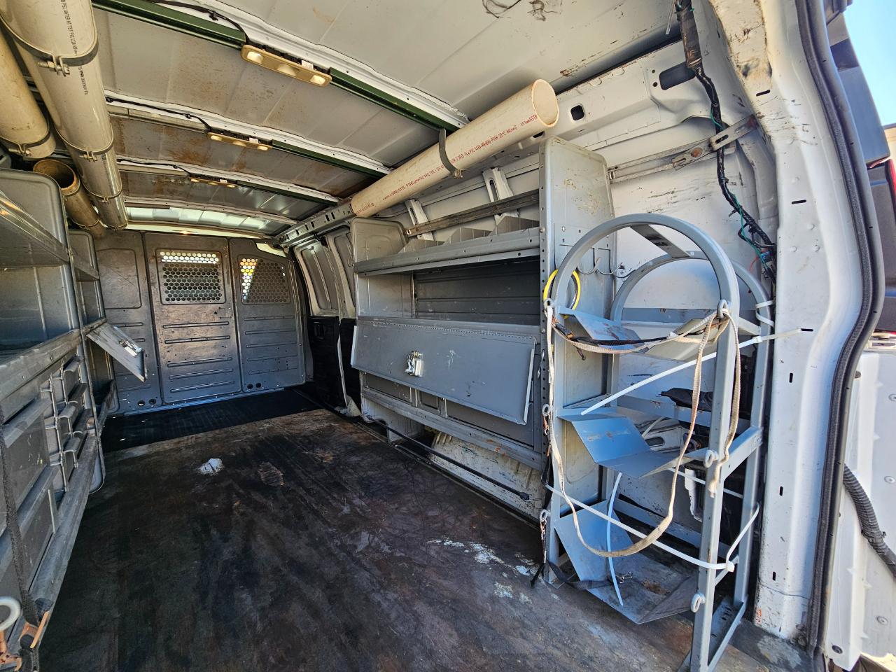 Chevrolet Express Cargo Van RWD 2500 155" 2017