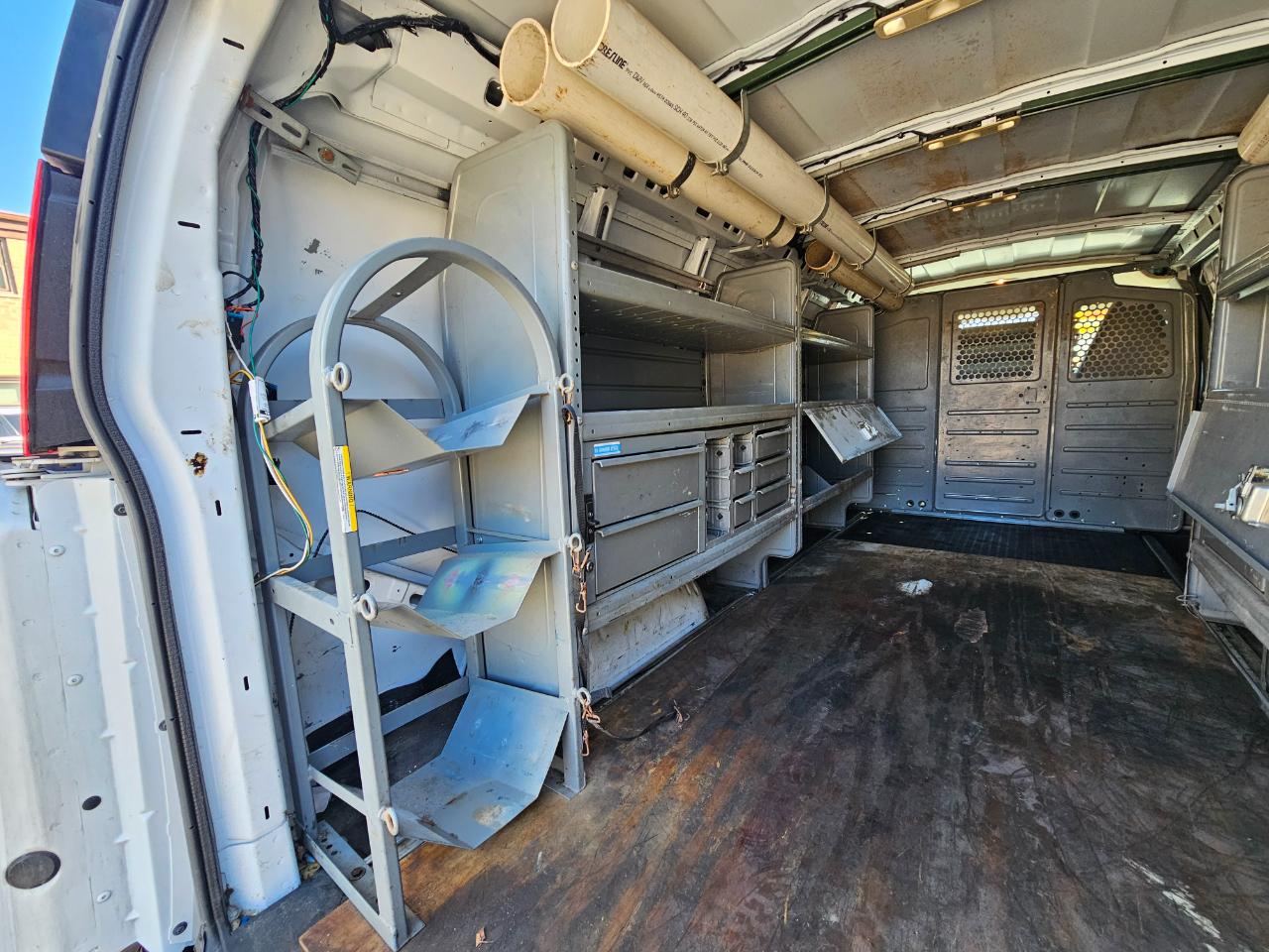 Chevrolet Express Cargo Van RWD 2500 155" 2017