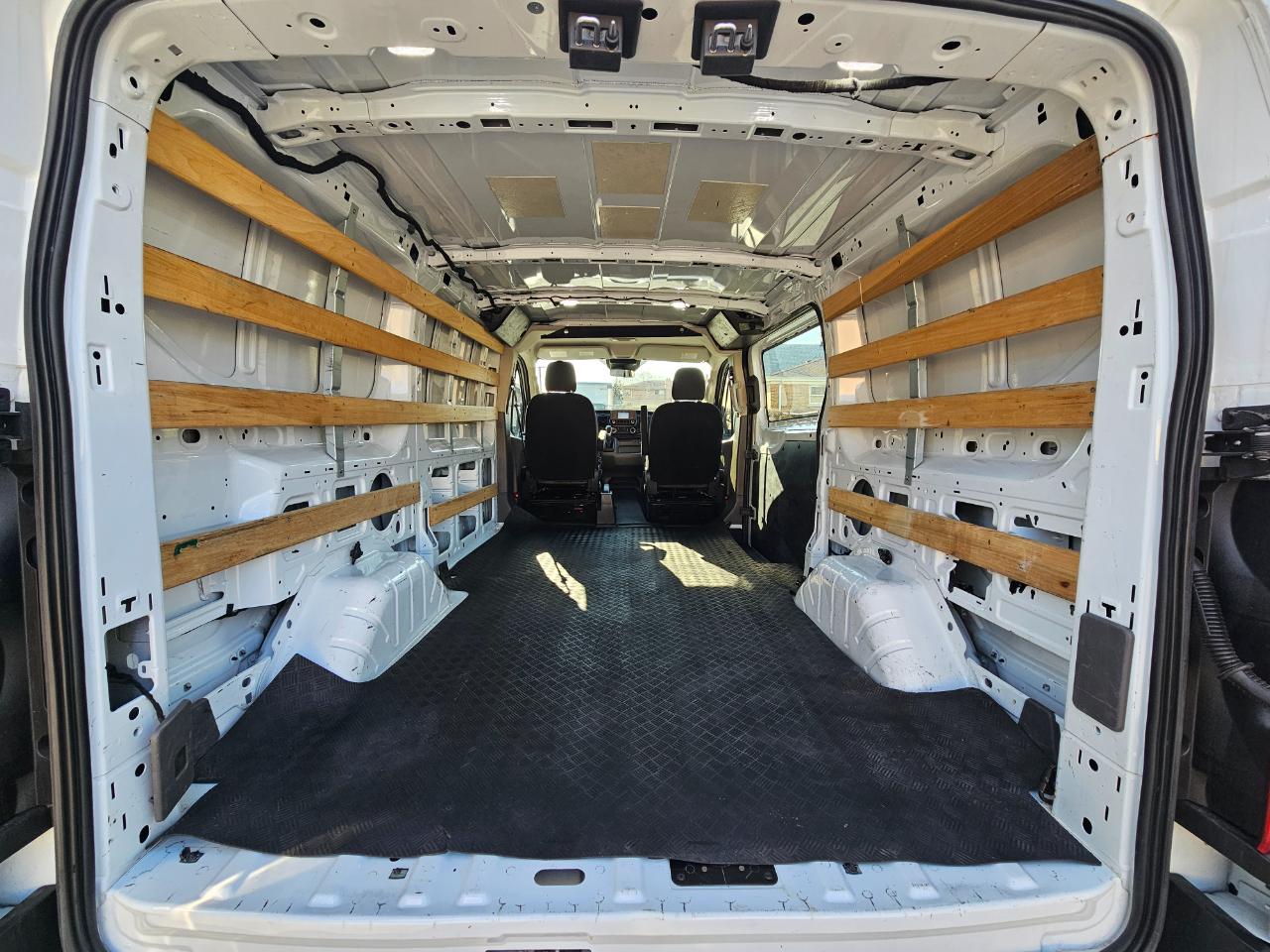 Ford Transit Cargo Van T-250 130" Low Rf 9070 GVWR RWD 2020