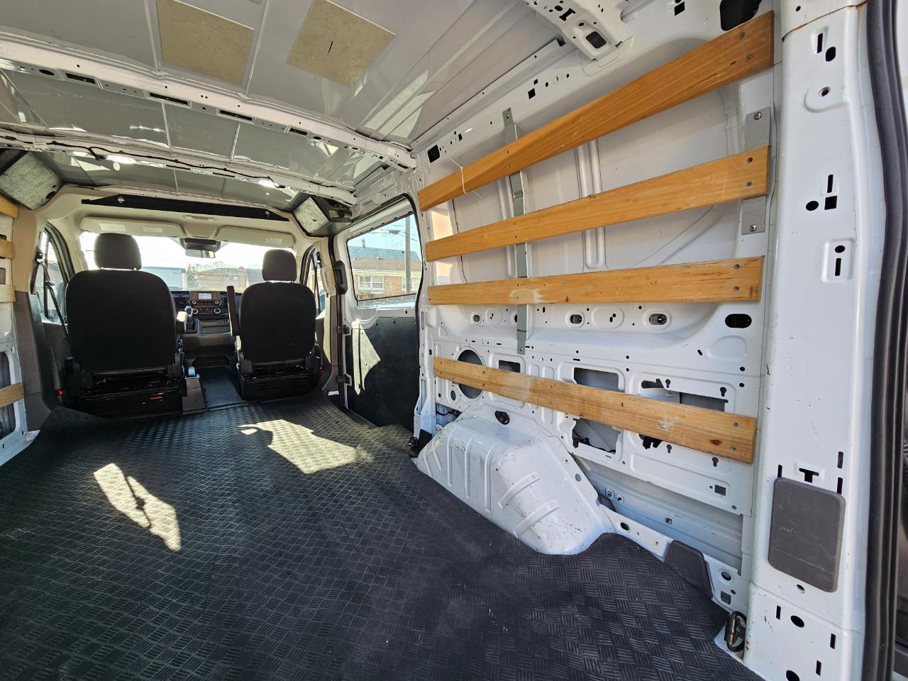 Ford Transit Cargo Van T-250 130" Low Rf 9070 GVWR RWD 2020