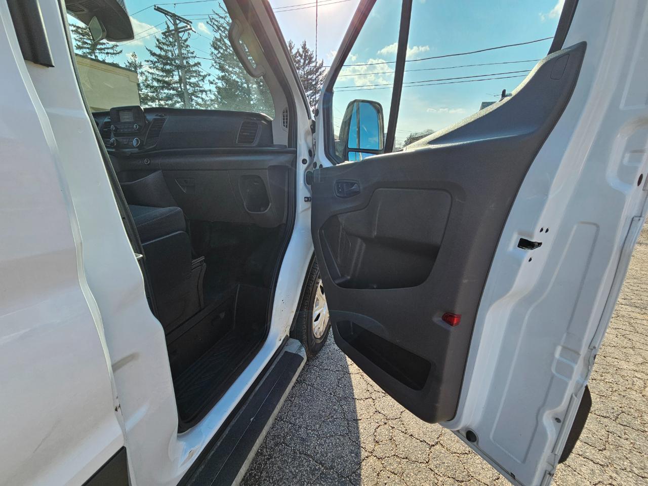 Ford Transit Cargo Van T-250 130" Low Rf 9070 GVWR RWD 2020