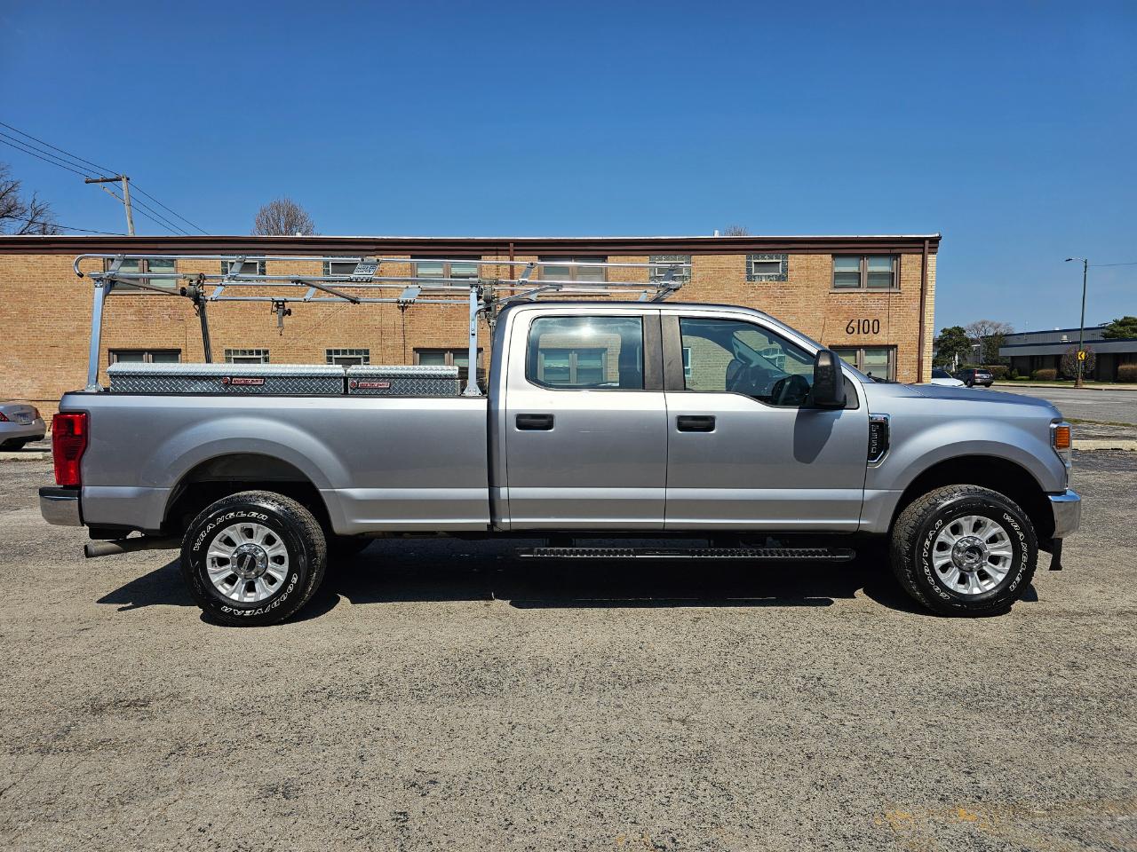 Ford Super Duty F-350 SRW Crew Cab 176" WB XL 4WD 2021