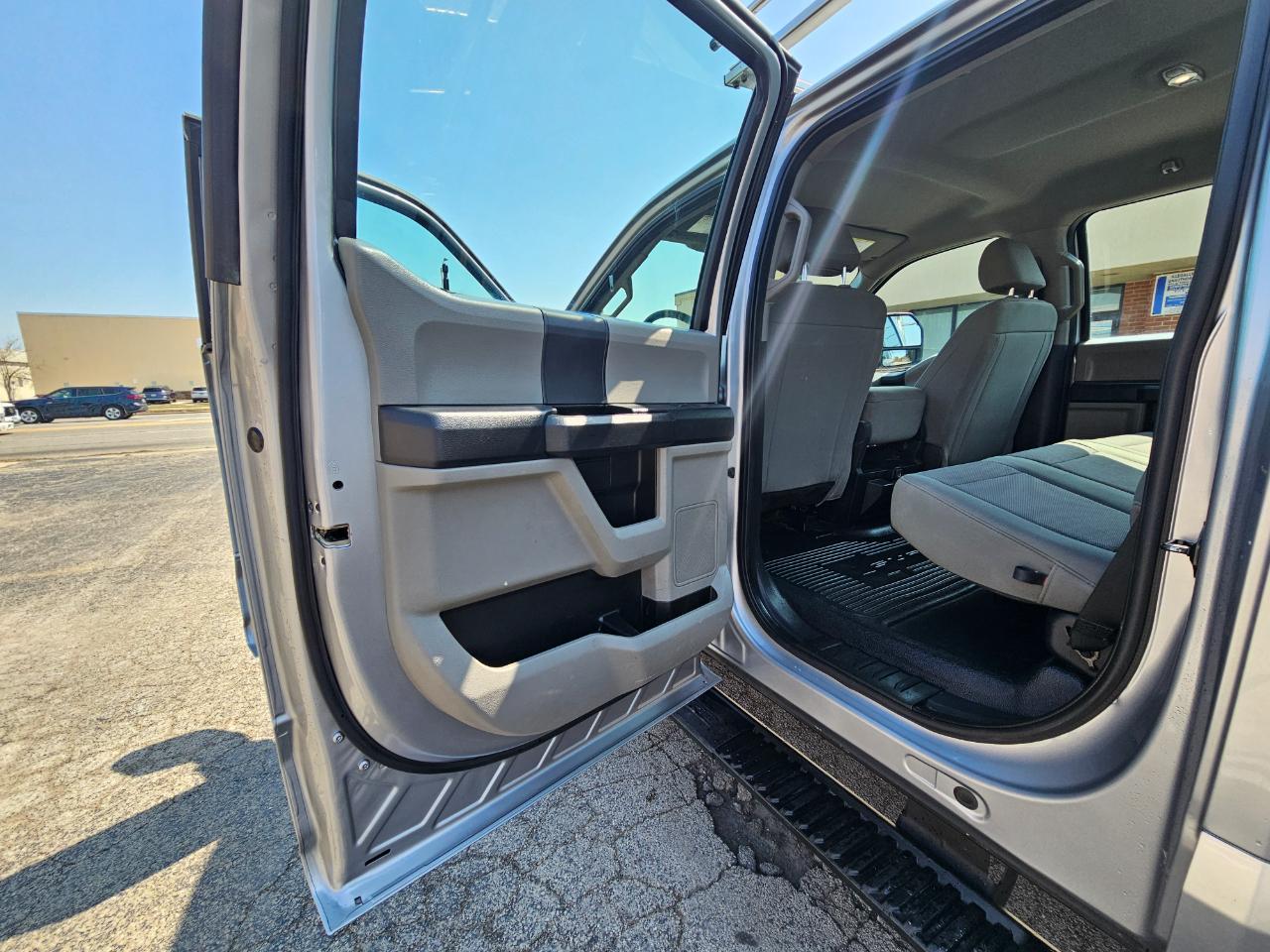 Ford Super Duty F-350 SRW Crew Cab 176" WB XL 4WD 2021