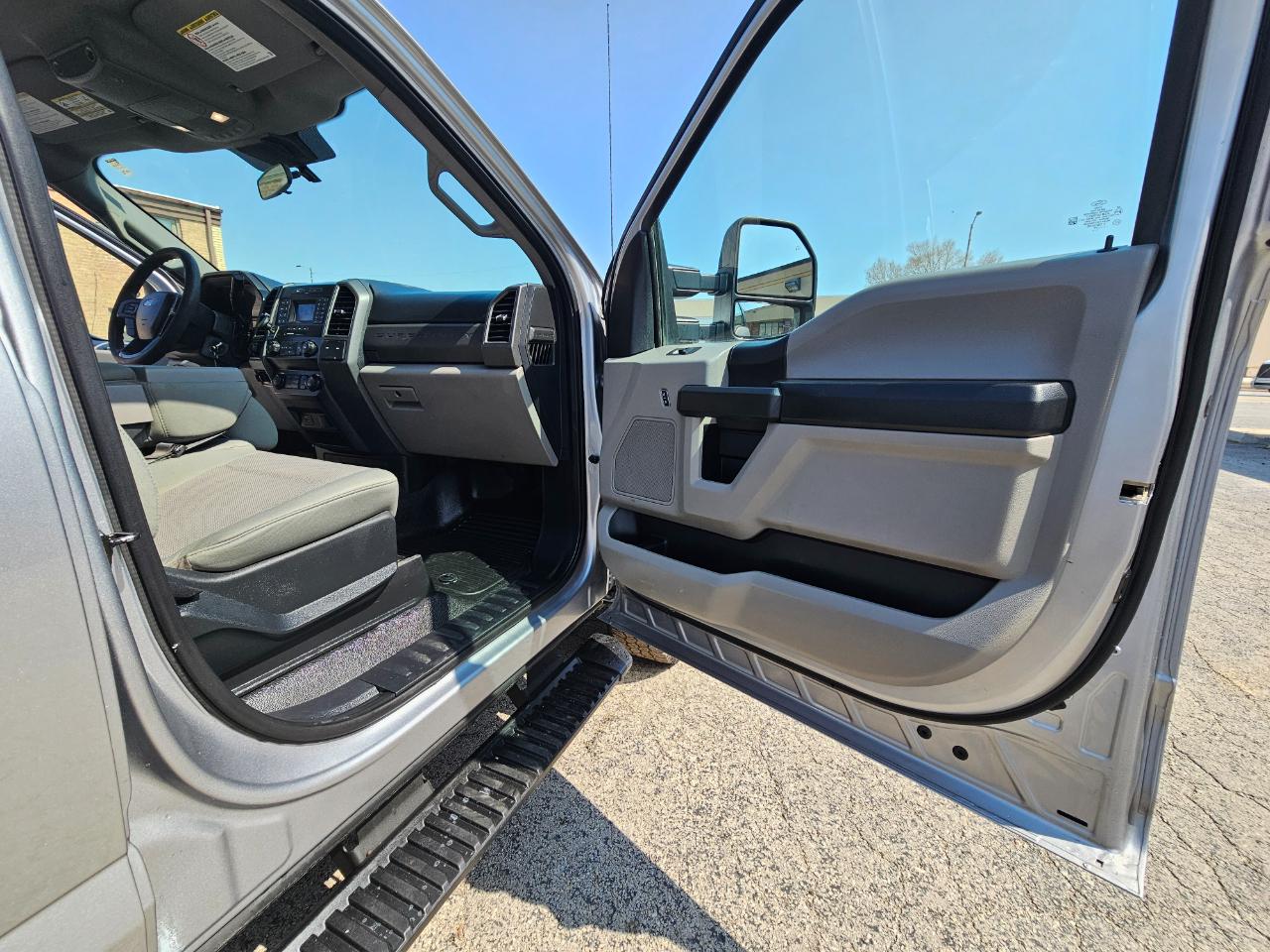 Ford Super Duty F-350 SRW Crew Cab 176" WB XL 4WD 2021