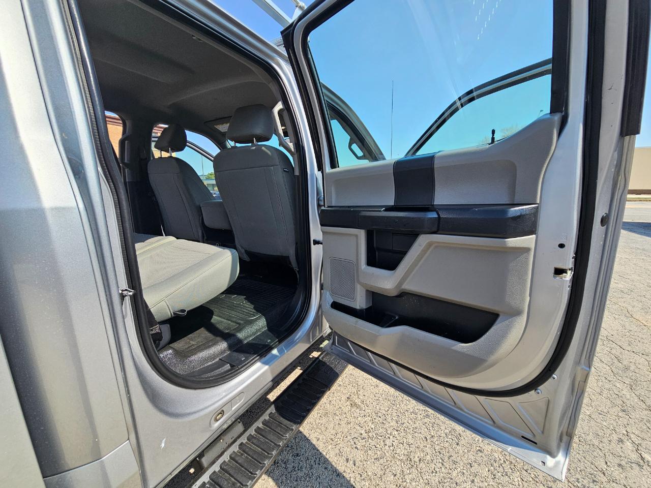 Ford Super Duty F-350 SRW Crew Cab 176" WB XL 4WD 2021