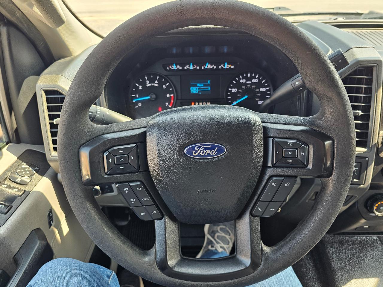 Ford Super Duty F-350 SRW Crew Cab 176" WB XL 4WD 2021