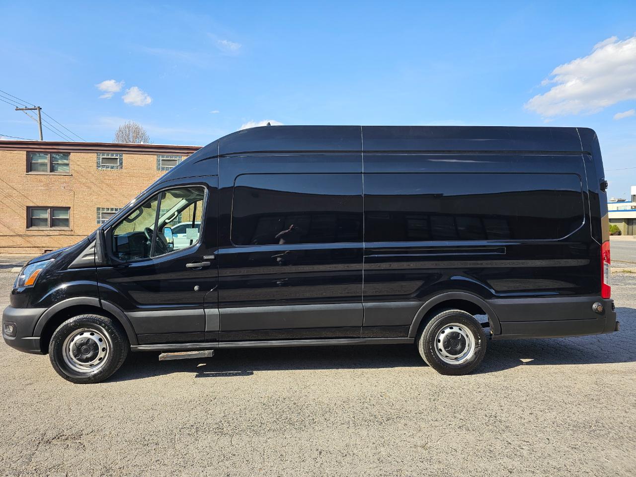 Ford Transit Cargo Van T-250 148" EL Hi Rf 9070 GVWR RWD 2020