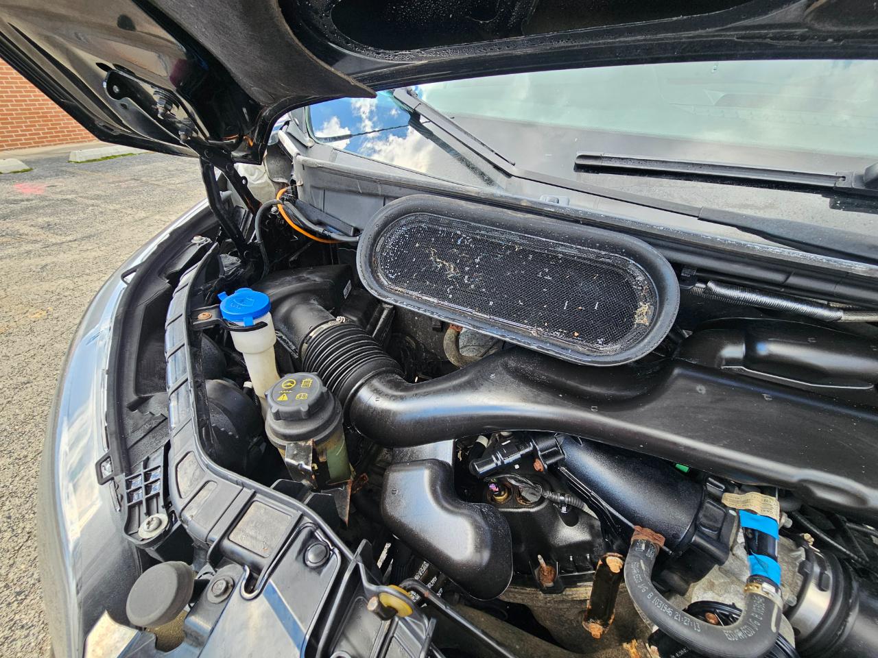 Ford Transit Van T-250 148" Med Rf 9000 GVWR Sliding RH Dr 2017