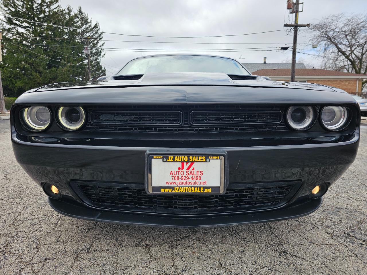 Dodge Challenger SXT RWD 2021