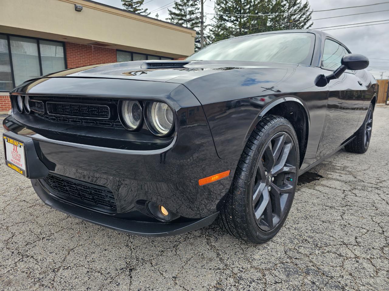 Dodge Challenger SXT RWD 2021
