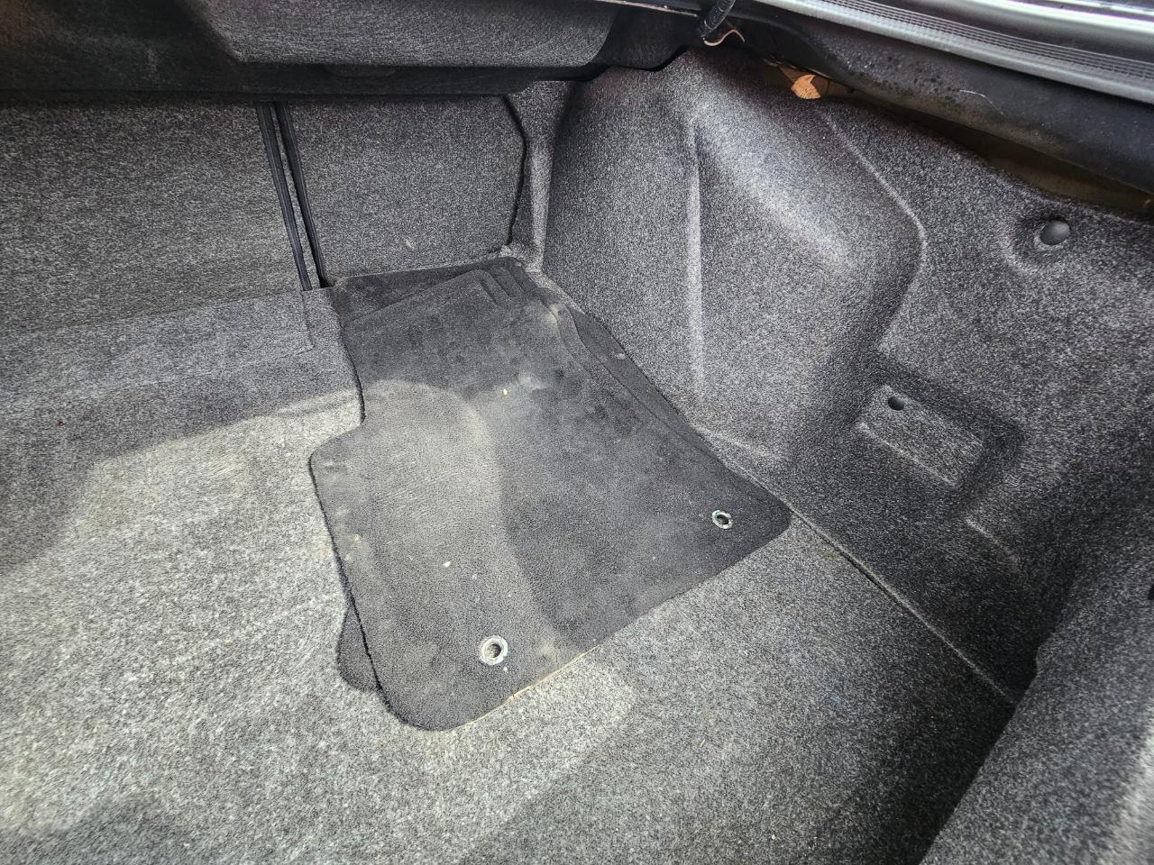 Dodge Challenger SXT RWD 2021