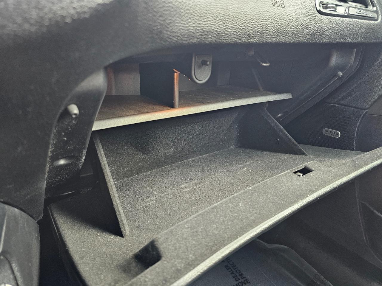 Dodge Challenger SXT RWD 2021