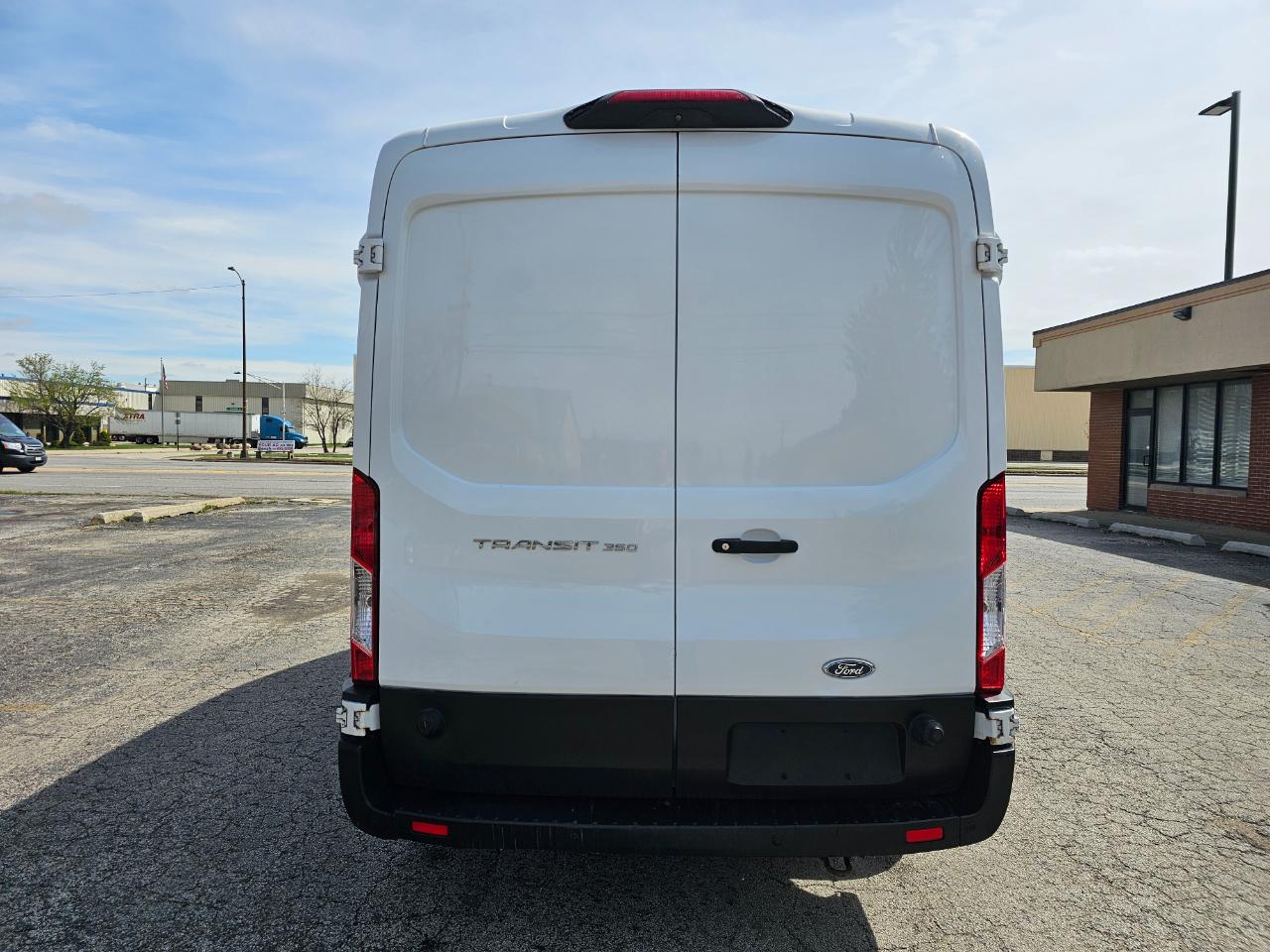 Ford Transit Van T-350 148" Med Rf 9500 GVWR Sliding RH Dr 2019