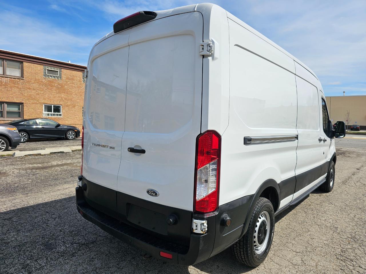 Ford Transit Van T-350 148" Med Rf 9500 GVWR Sliding RH Dr 2019