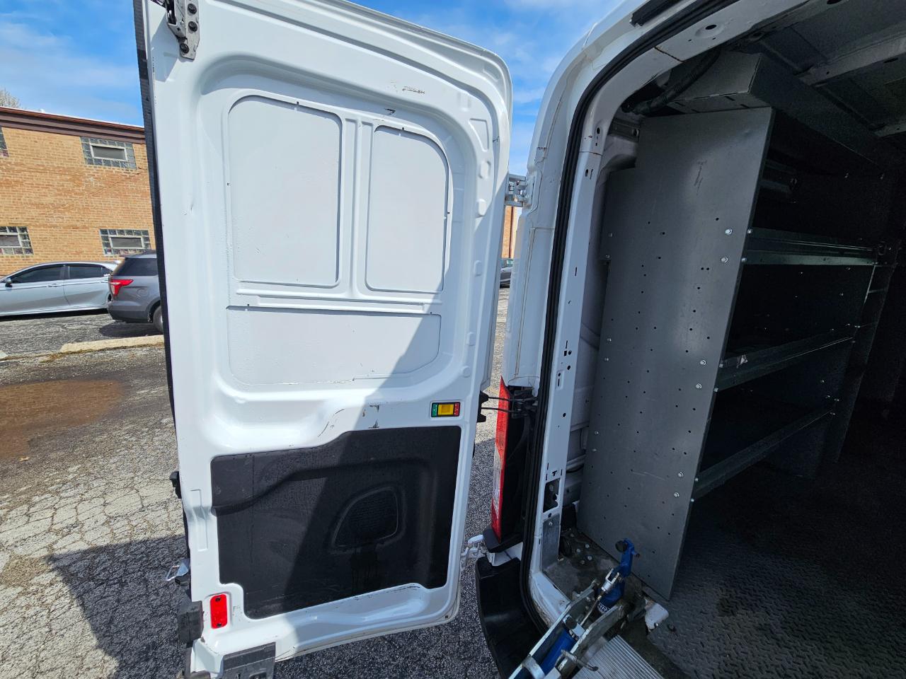 Ford Transit Van T-350 148" Med Rf 9500 GVWR Sliding RH Dr 2019