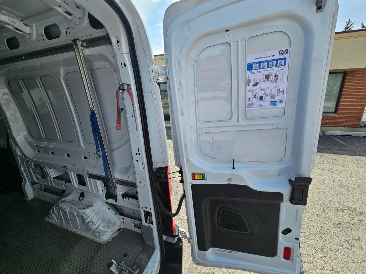 Ford Transit Van T-350 148" Med Rf 9500 GVWR Sliding RH Dr 2019