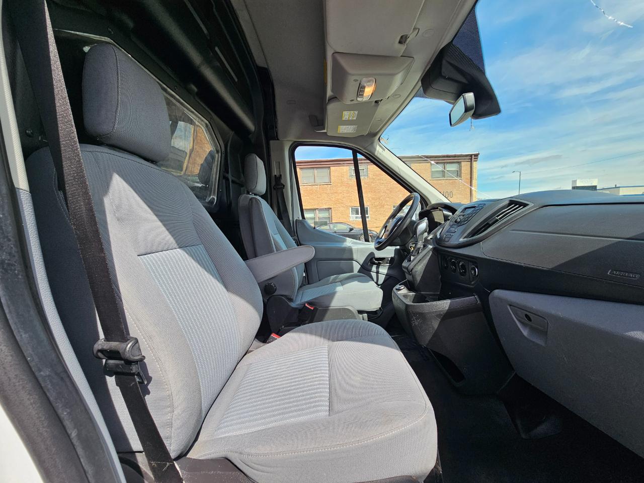 Ford Transit Van T-350 148" Med Rf 9500 GVWR Sliding RH Dr 2019