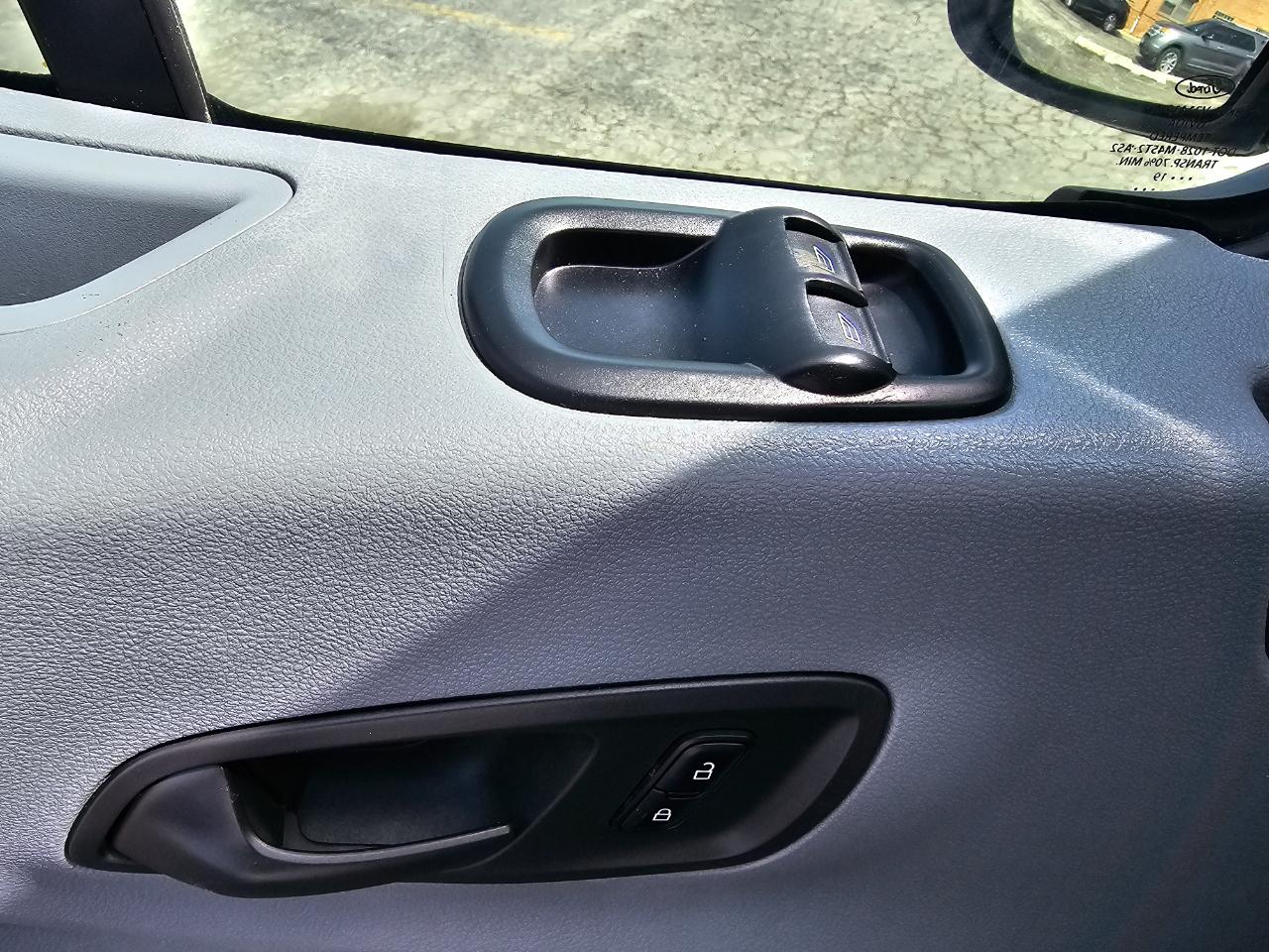 Ford Transit Van T-350 148" Med Rf 9500 GVWR Sliding RH Dr 2019