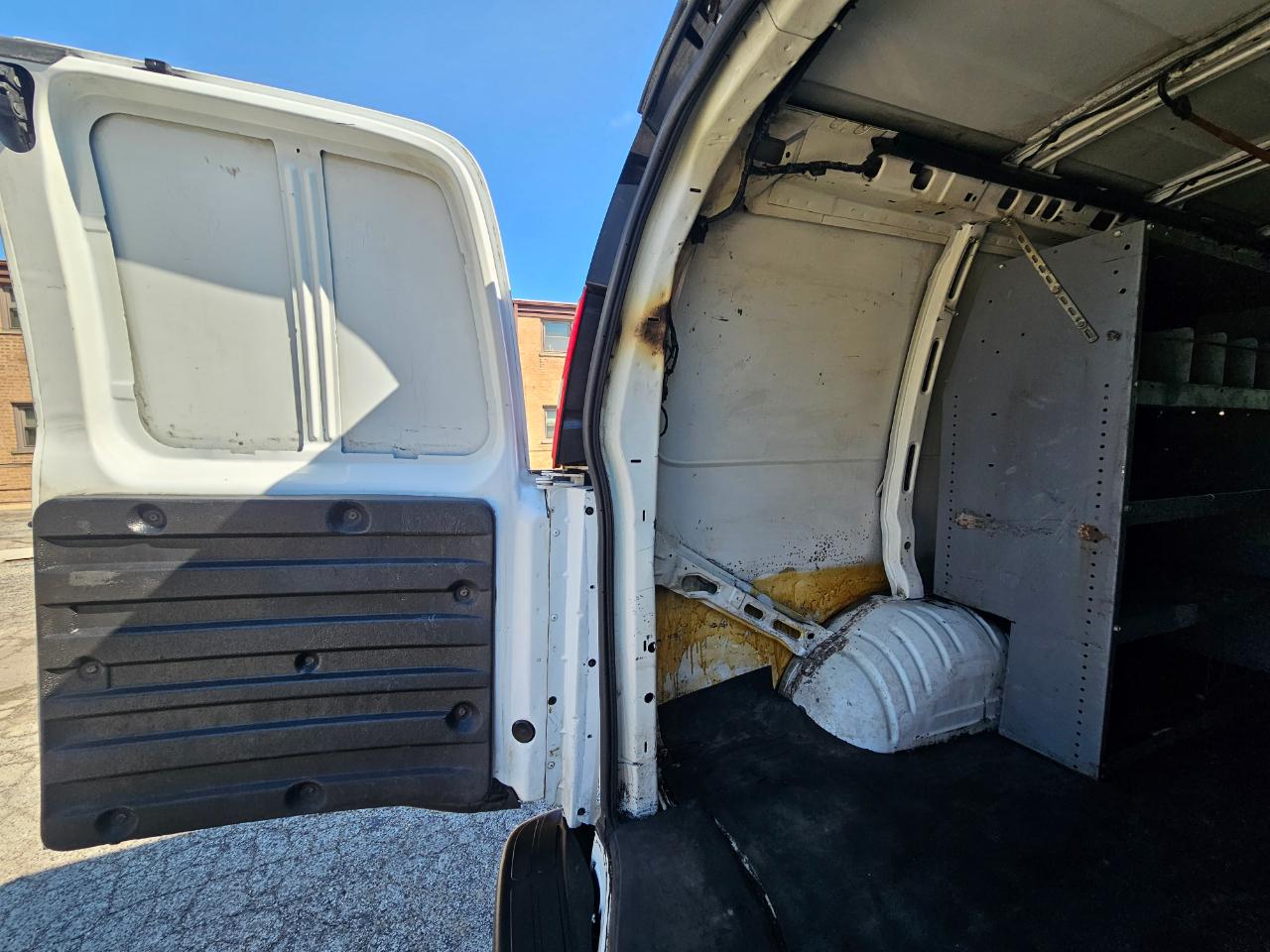 GMC Savana Cargo Van RWD 2500 155" 2016