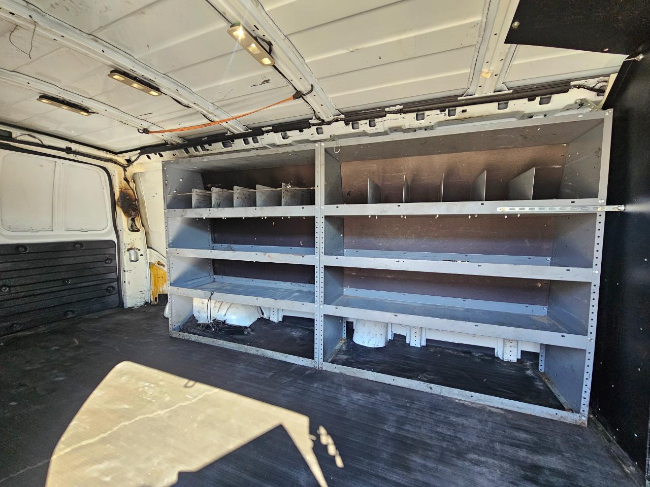GMC Savana Cargo Van RWD 2500 155" 2016