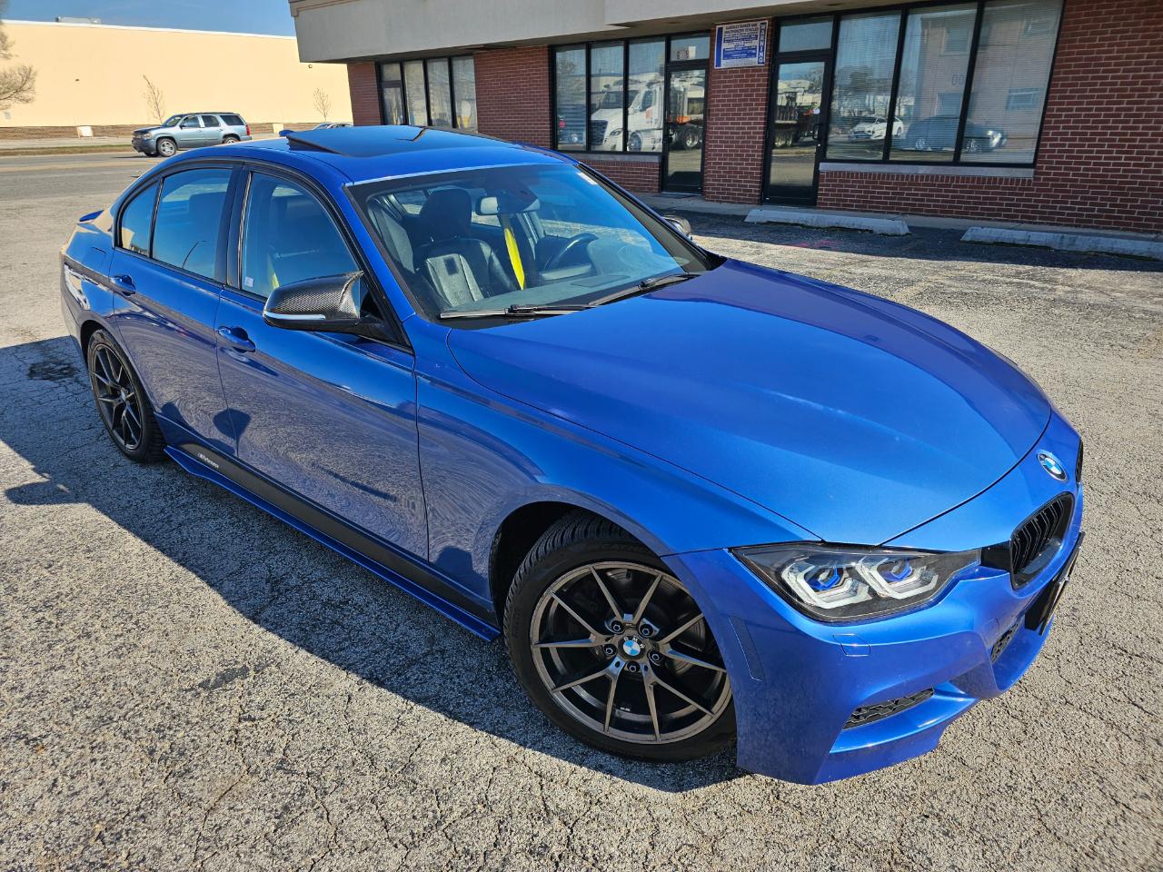 BMW 3 Series 4dr Sdn 328i xDrive AWD SULEV 2013