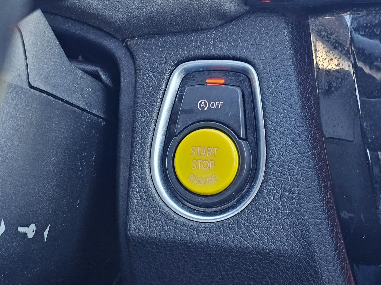 BMW 3 Series 4dr Sdn 328i xDrive AWD SULEV 2013