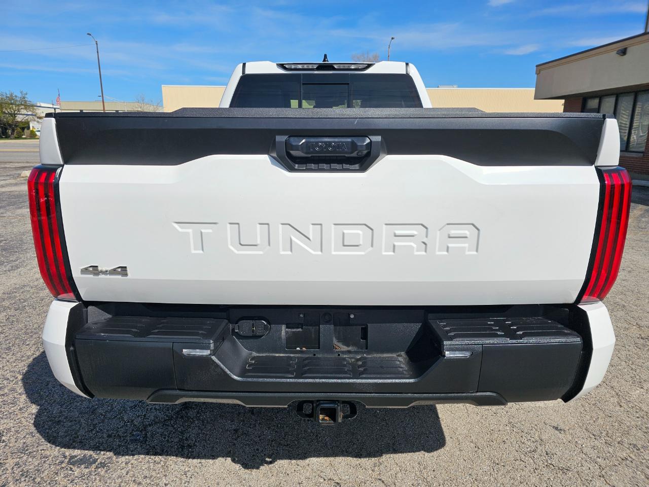 Toyota Tundra 4WD SR5 Double Cab 6.5' Bed (Natl) 2022
