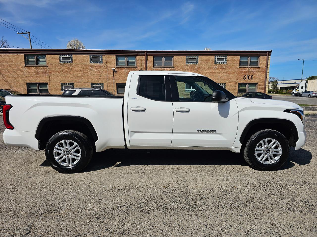 Toyota Tundra 4WD SR5 Double Cab 6.5' Bed (Natl) 2022