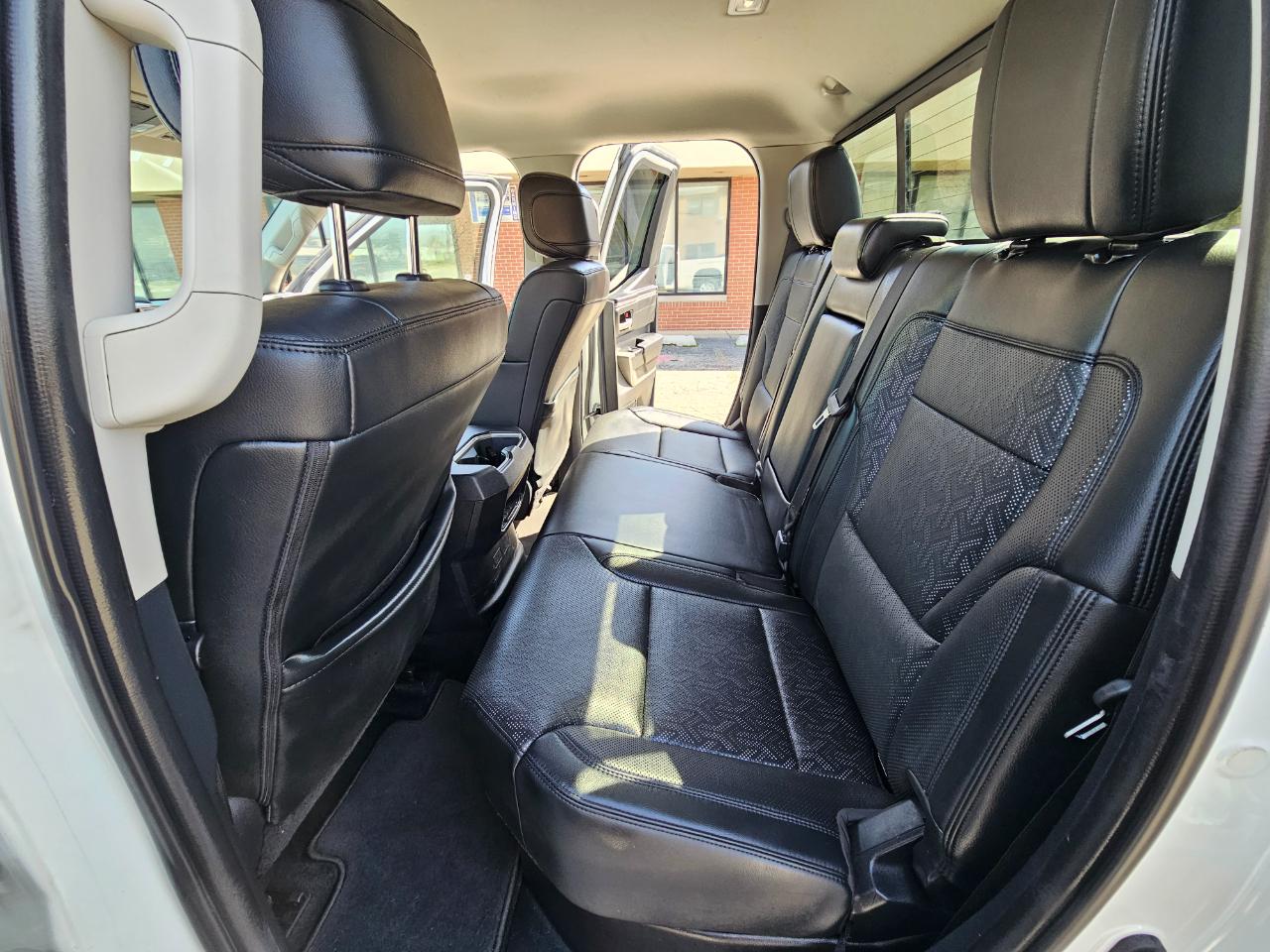 Toyota Tundra 4WD SR5 Double Cab 6.5' Bed (Natl) 2022