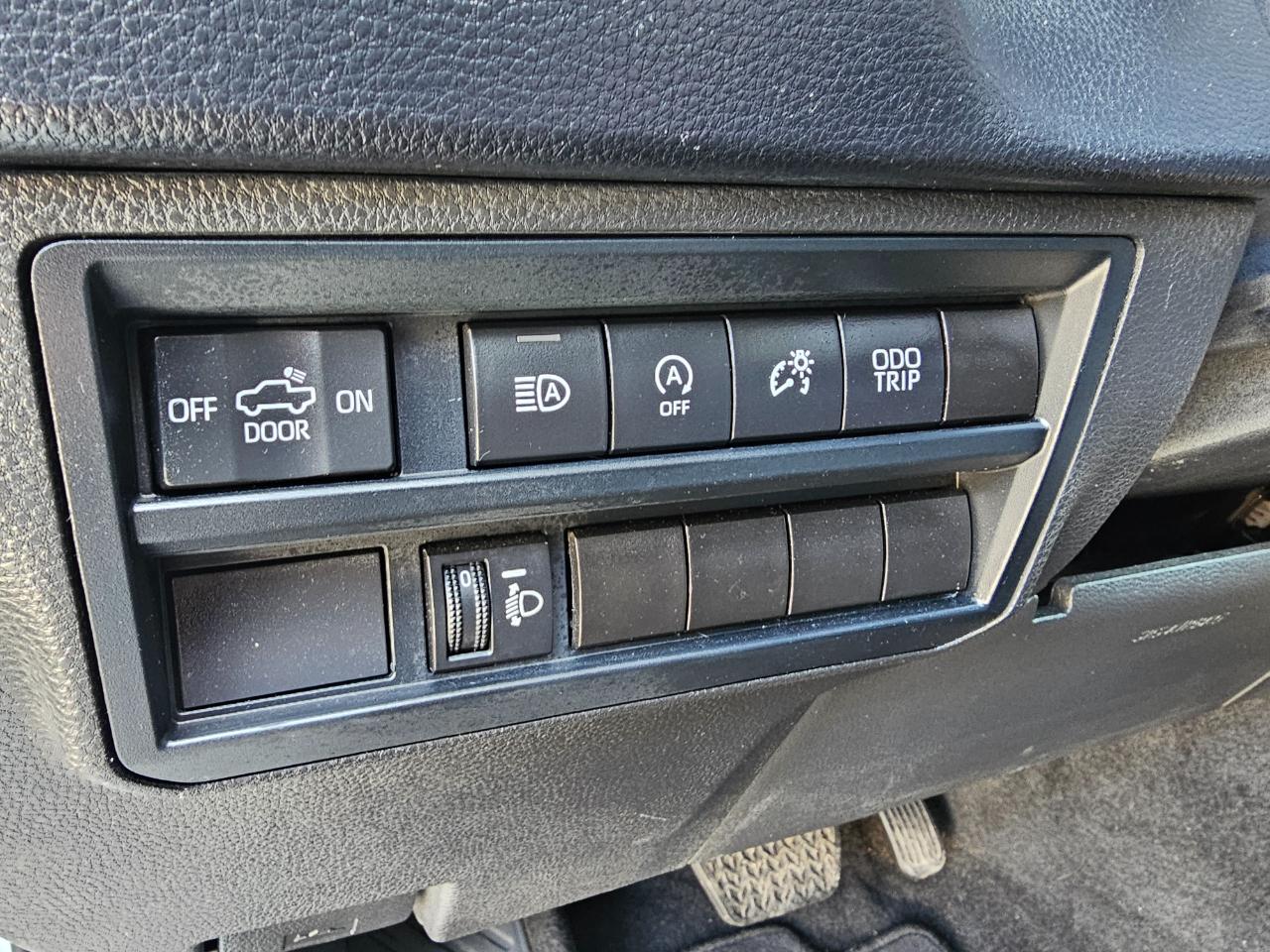 Toyota Tundra 4WD SR5 Double Cab 6.5' Bed (Natl) 2022