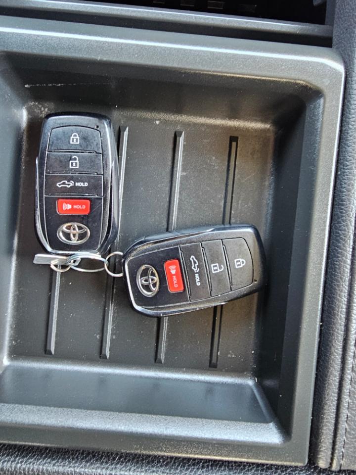 Toyota Tundra 4WD SR5 Double Cab 6.5' Bed (Natl) 2022