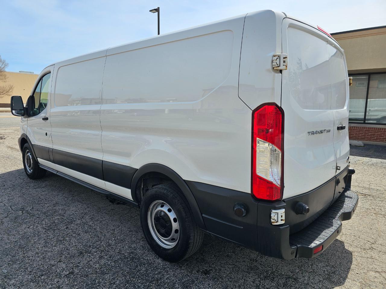 Ford Transit Van T-350 148" Low Rf 9500 GVWR Sliding RH Dr 2018