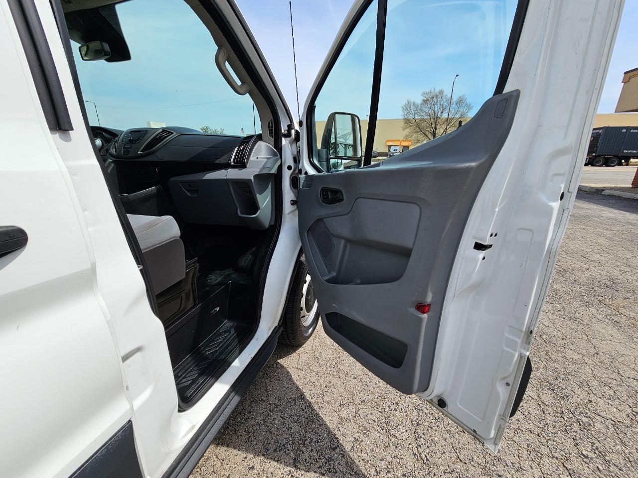 Ford Transit Van T-350 148" Low Rf 9500 GVWR Sliding RH Dr 2018