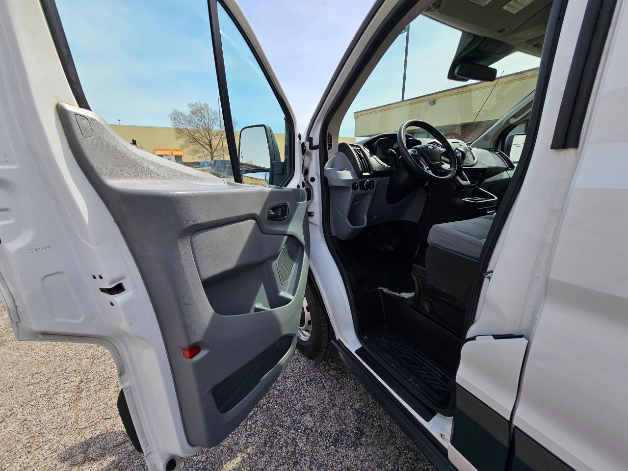 Ford Transit Van T-350 148" Low Rf 9500 GVWR Sliding RH Dr 2018