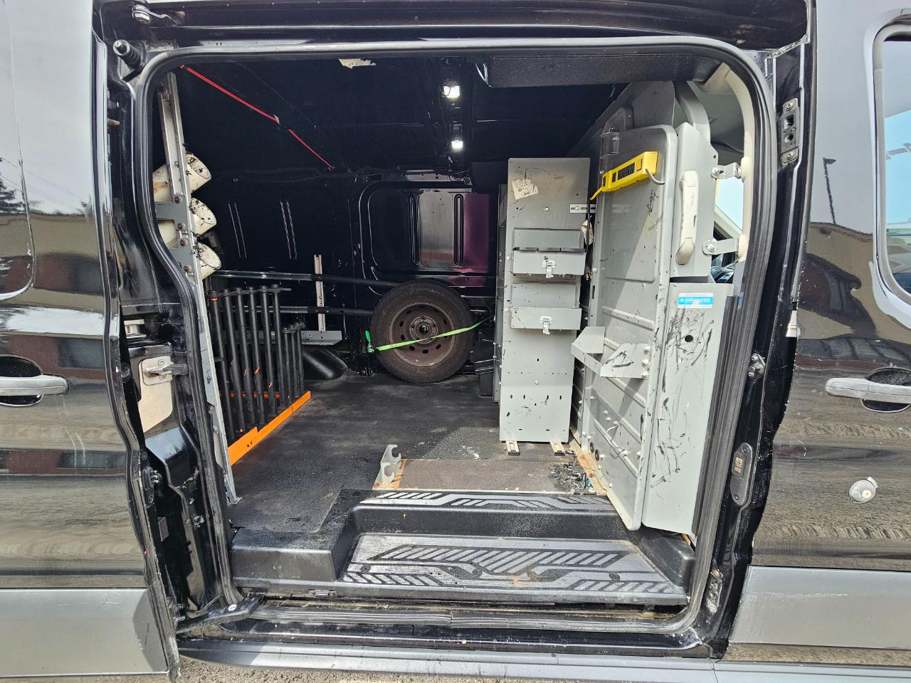 Ford Transit Van T-150 130" Low Rf 8600 GVWR Sliding RH Dr 2018