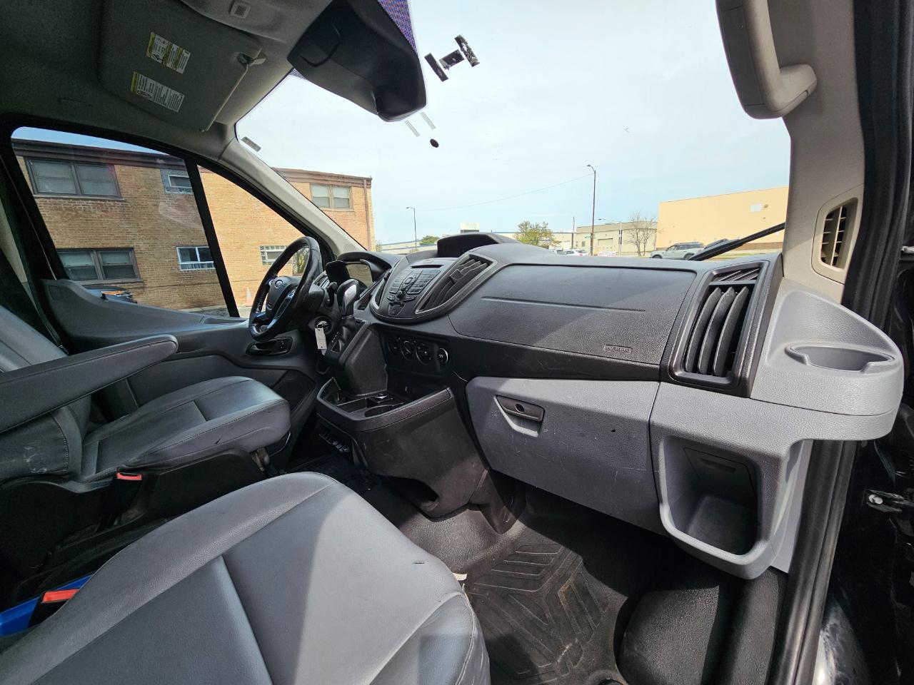 Ford Transit Van T-150 130" Low Rf 8600 GVWR Sliding RH Dr 2018