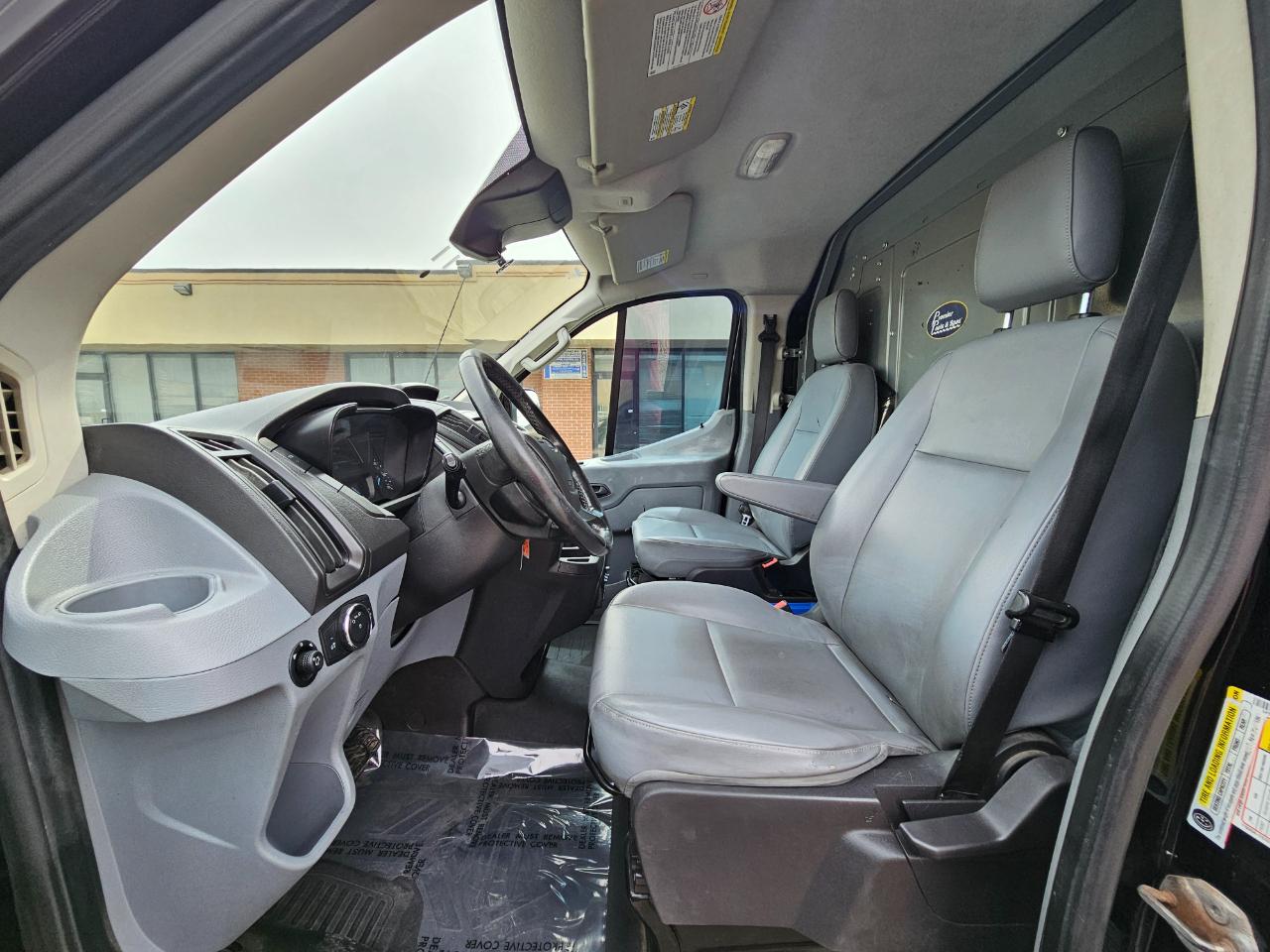 Ford Transit Van T-150 130" Low Rf 8600 GVWR Sliding RH Dr 2018