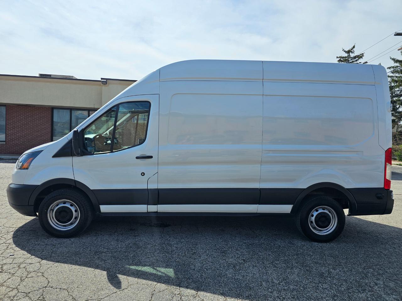 Ford Transit Van T-250 148" Hi Rf 9000 GVWR Sliding RH Dr 2018