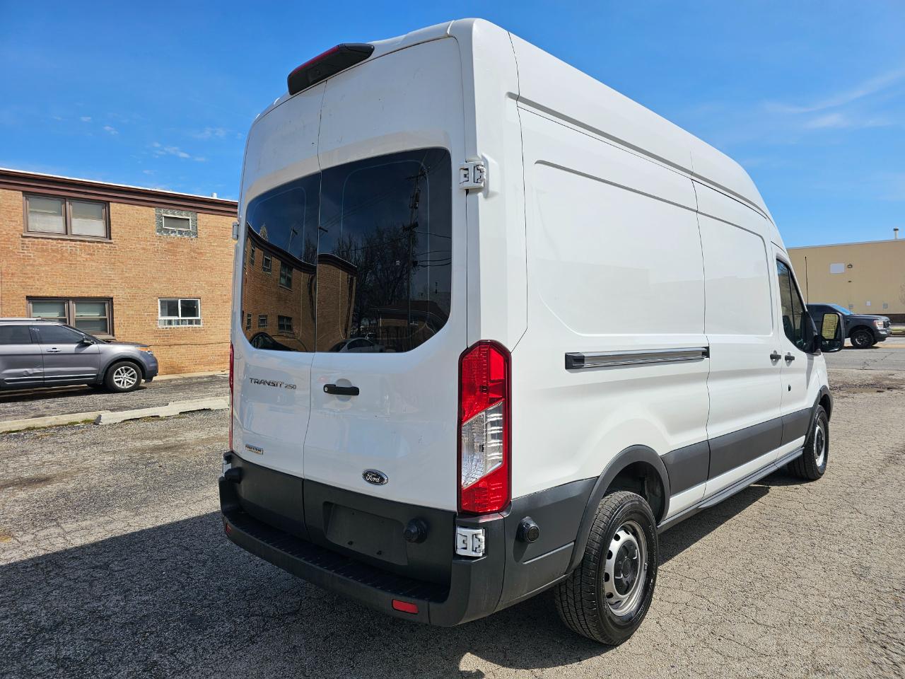Ford Transit Van T-250 148" Hi Rf 9000 GVWR Sliding RH Dr 2018