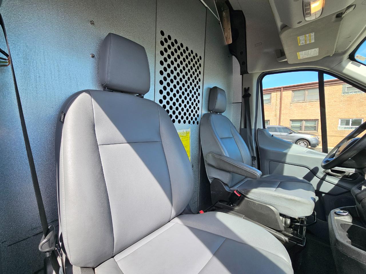 Ford Transit Van T-250 148" Hi Rf 9000 GVWR Sliding RH Dr 2018