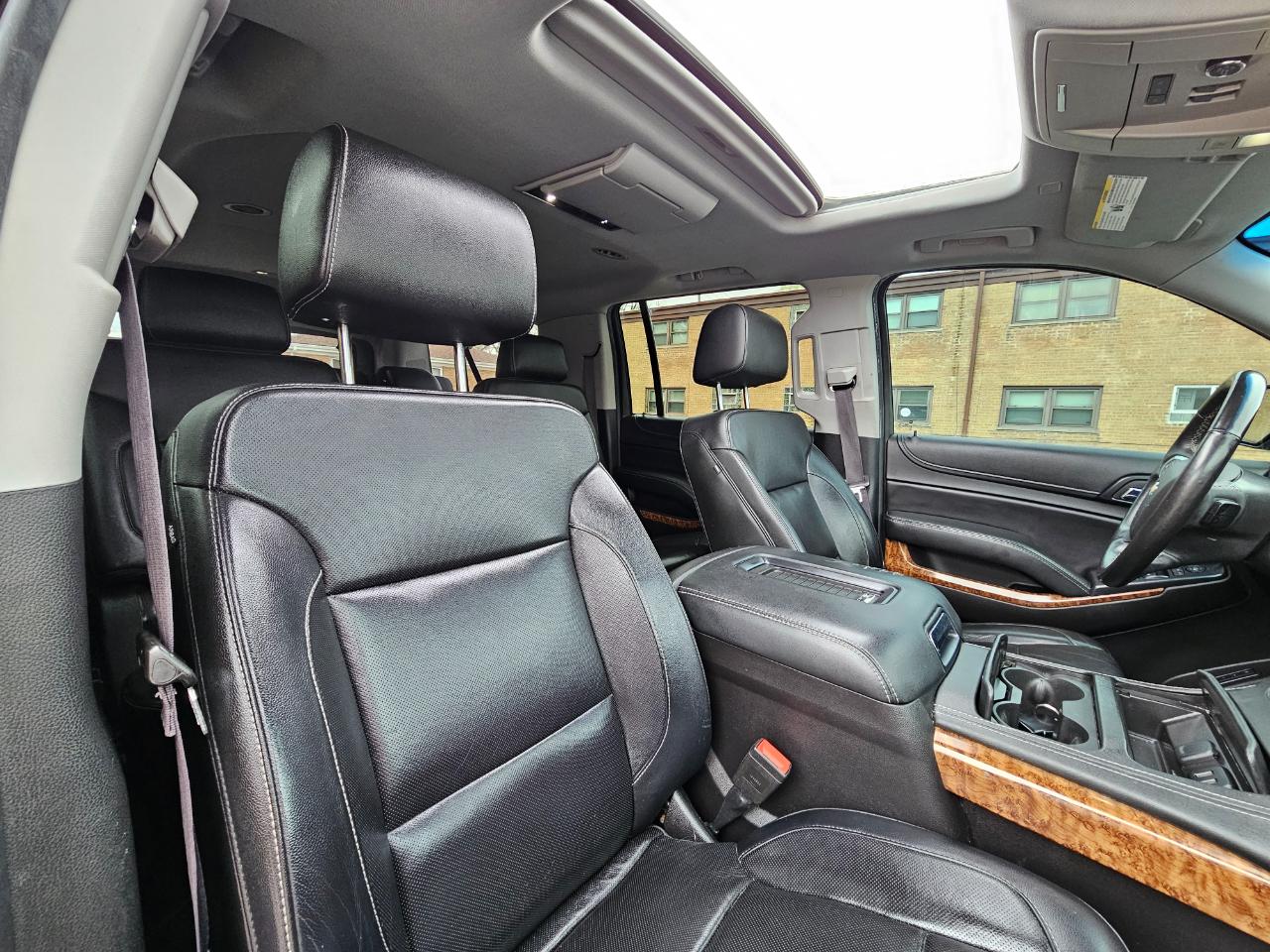 Chevrolet Suburban 4WD 4dr 1500 Premier 2017