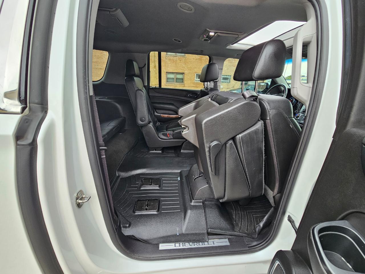 Chevrolet Suburban 4WD 4dr 1500 Premier 2017